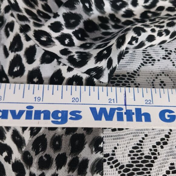 Vintage Petite Button Down Shirt w/ Shoulder Pads - Picture 11 of 15